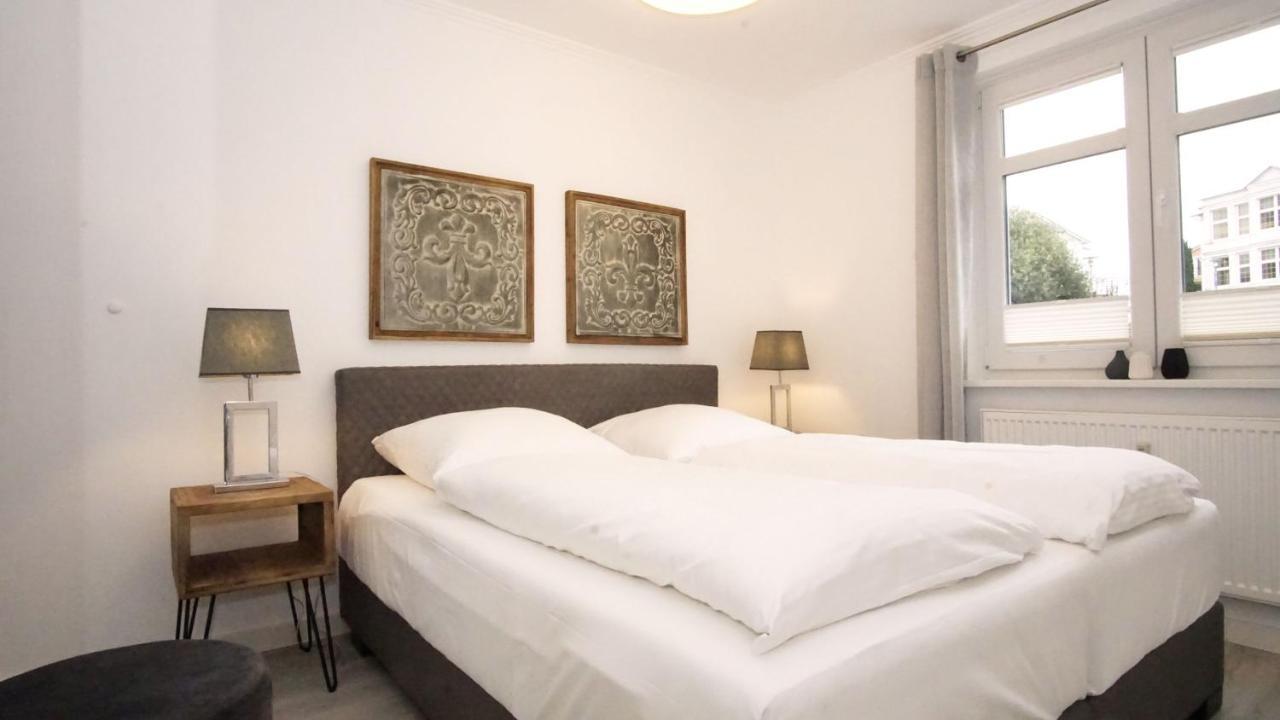 Terrasse, Gratis Nutzung Vom Ahoi Erlebnisbad Und Sauna In Sellin - Meeresblick Fewo 77 Goehren  Exteriör bild